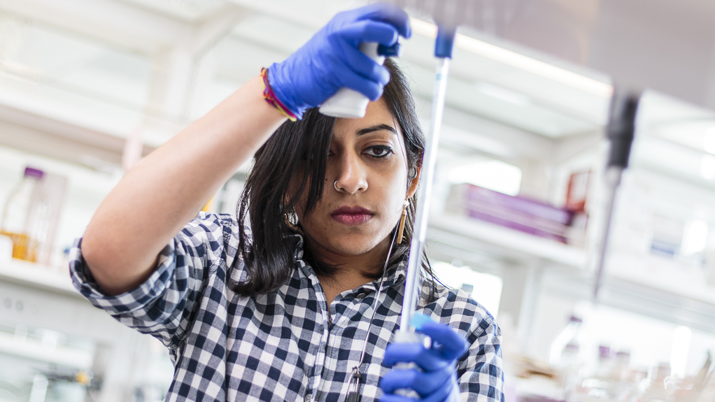 Sruti working in the lab